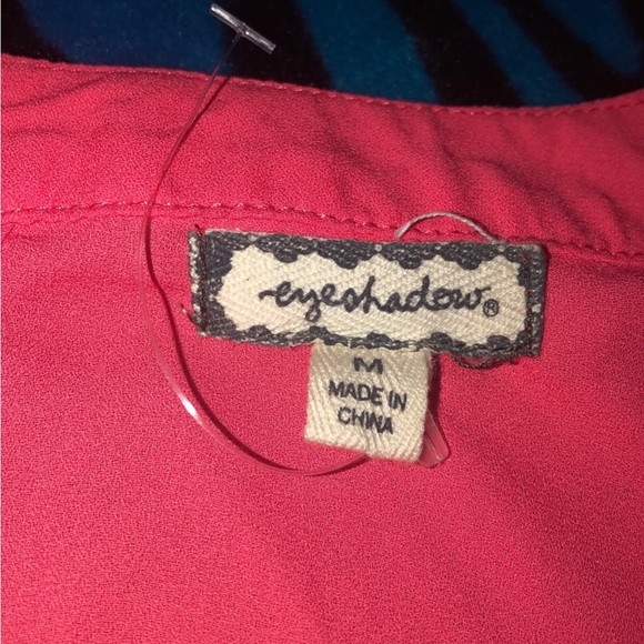 Eyeshadow sleeveless blouse - Picture 3 of 4